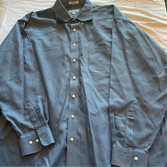 Elegant Navy Dress Shirt for Men - Picture 1 of 10